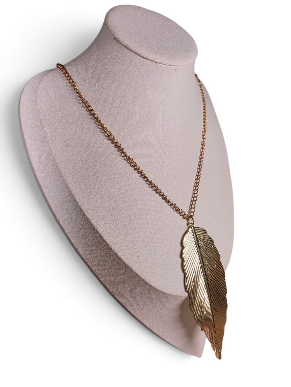 Gold-Toned Feather Pendant Necklace 24" (12" Drop) NEW! - Picture 5 of 9